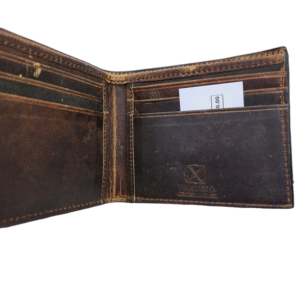 Twisted X Men's Distressed Bifold Wallet - Picture 2 of 6